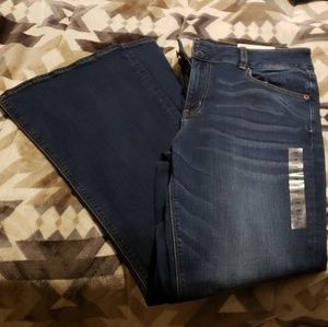 American Eagle Flare Jeans